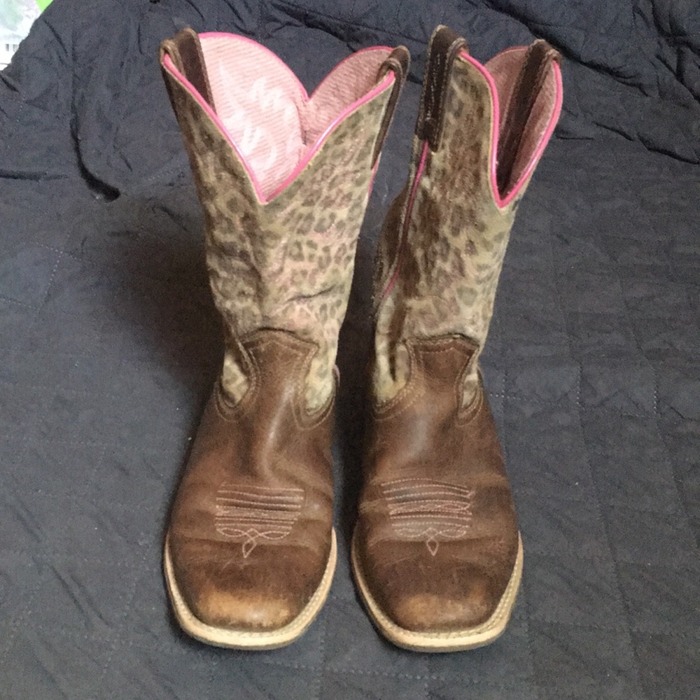 Girls ariat boots